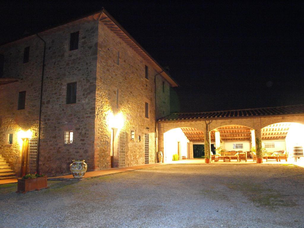 Podere Schioppello Casale Con Appartamenti Privati Cibottola Номер фото