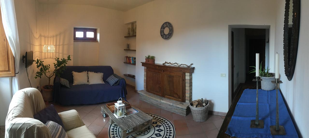 Podere Schioppello Casale Con Appartamenti Privati Cibottola Экстерьер фото
